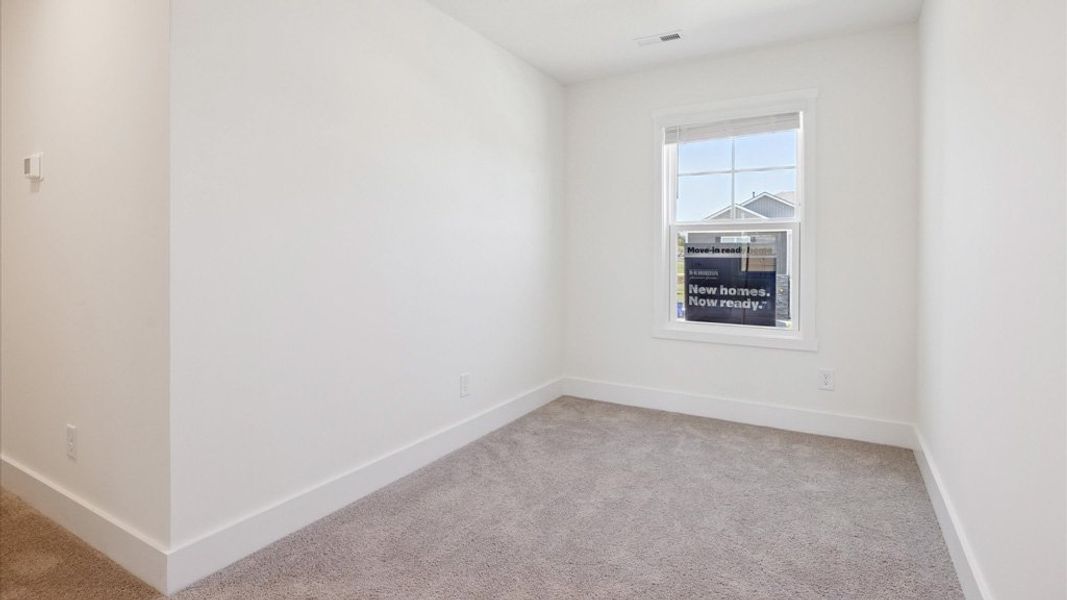 Spacious, unfurnished interior of a new home in Millstone Village, Morristown (Image 17).