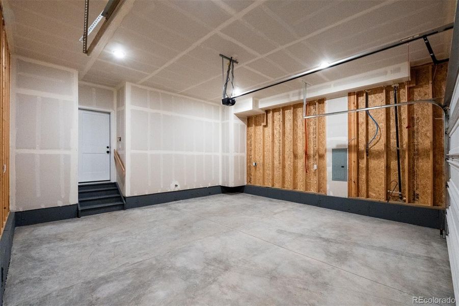 Spacious, unfurnished interior of a new home in Revel Crossing at Wolf Ranch – The Ascent Collection, Colorado Springs (Image 19).