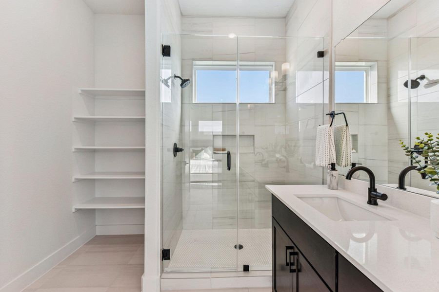 Furnished interior view inside a new home in Foxfield, Austin (Image 4).