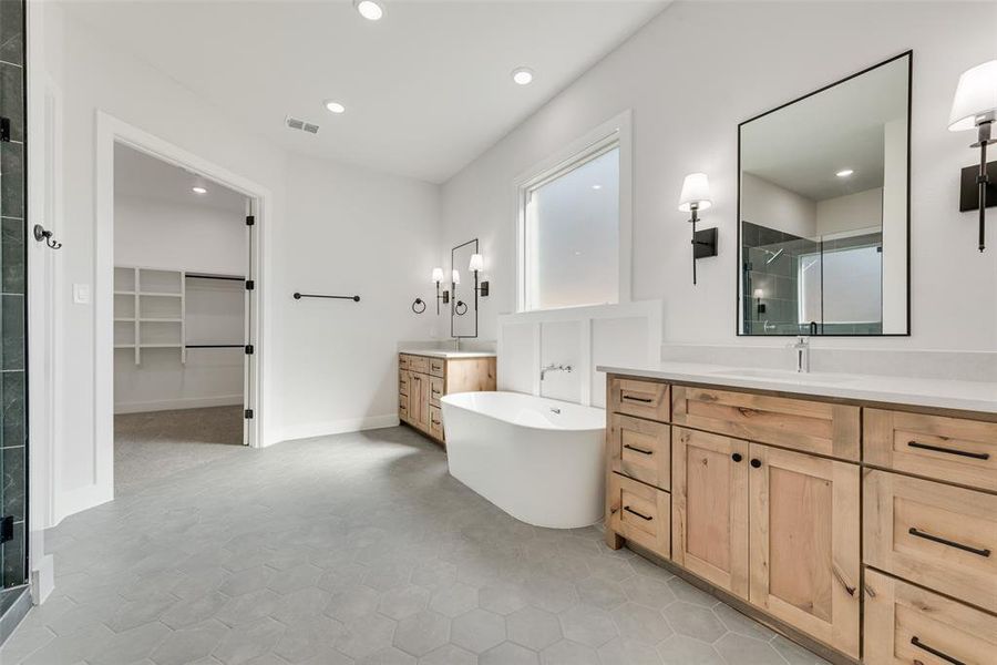 Furnished interior view inside a new home in Lincoln Pointe, Van Alstyne (Image 3). Furnished interior view inside a new home in Lincoln Pointe, Van Alstyne (Image 3).