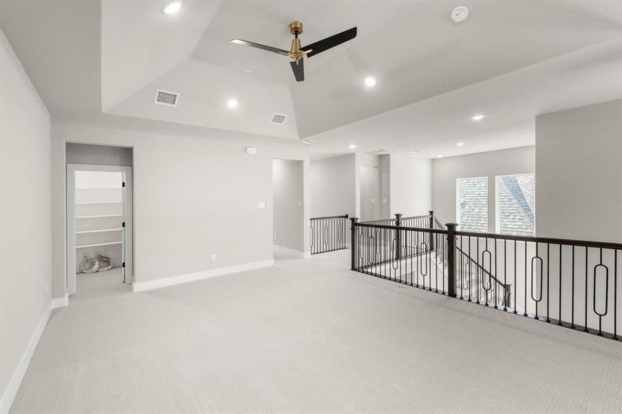 20. 4512 Meander - Game