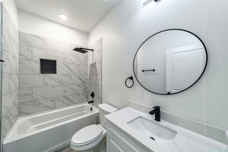 Furnished interior view inside a new home in , Fort Worth (Image 11).
