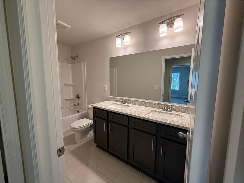 Furnished interior view inside a new home in , Gainesville (Image 4).