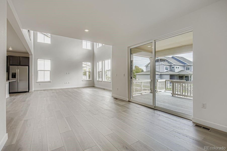 Spacious, unfurnished interior of a new home in Riano Ridge: The Grand Collection, Loveland (Image 12). Spacious, unfurnished interior of a new home in Riano Ridge: The Grand Collection, Loveland (Image 12).