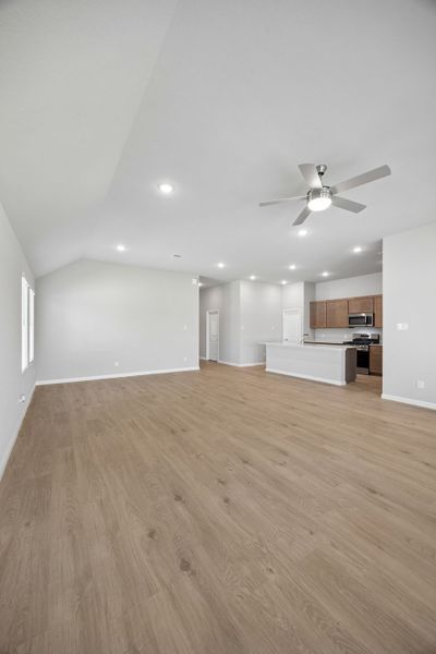 Spacious, unfurnished interior of a new home in Riviera Pines, Huffman (Image 33). Spacious, unfurnished interior of a new home in Riviera Pines, Huffman (Image 33).