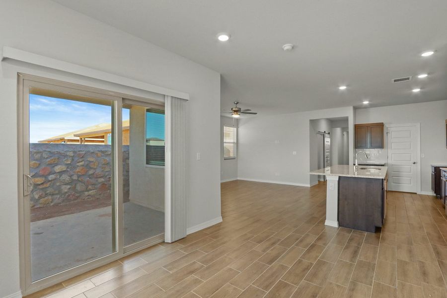 Representative furnished interior of a home built from the Texas Sage by View Homes in Campo Del Sol, El Paso (Image 6). Representative furnished interior of a home built from the Texas Sage by View Homes in Campo Del Sol, El Paso (Image 6).