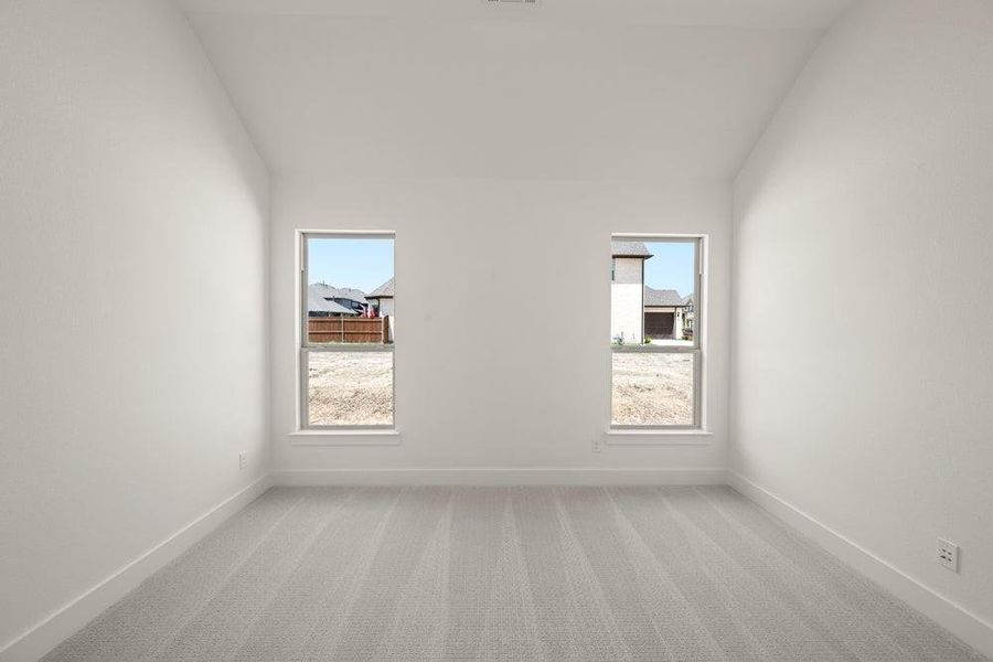 Spacious, unfurnished interior of a new home in High Country, Burleson (Image 35).