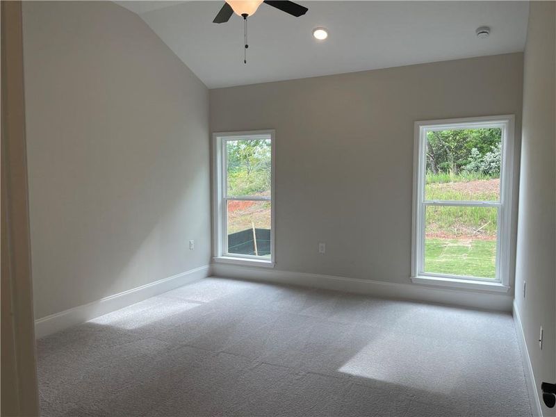 Spacious, unfurnished interior of a new home in , Gainesville (Image 24).