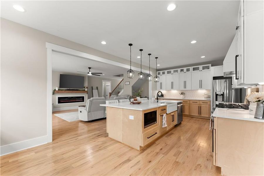 Furnished interior view inside a new home in , Jefferson (Image 40).