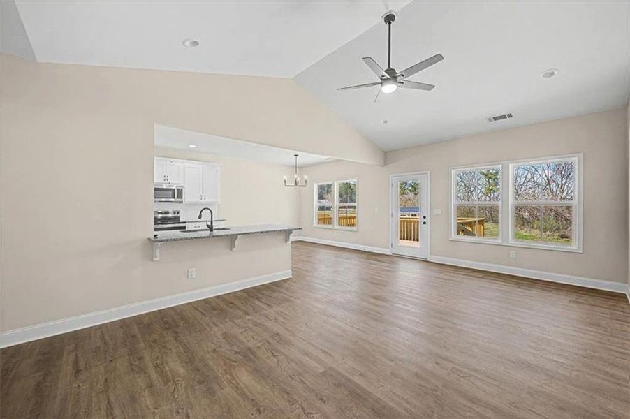 Spacious, unfurnished interior of a new home in , Rome (Image 22).