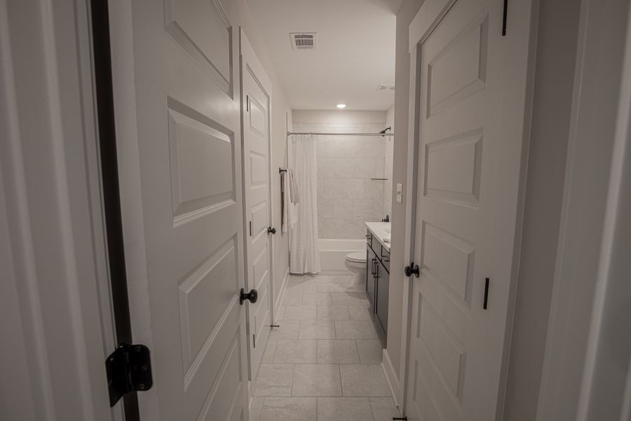 Image 59 representing the Huntington by Grant & Co in White Oak, Arlington, TN.