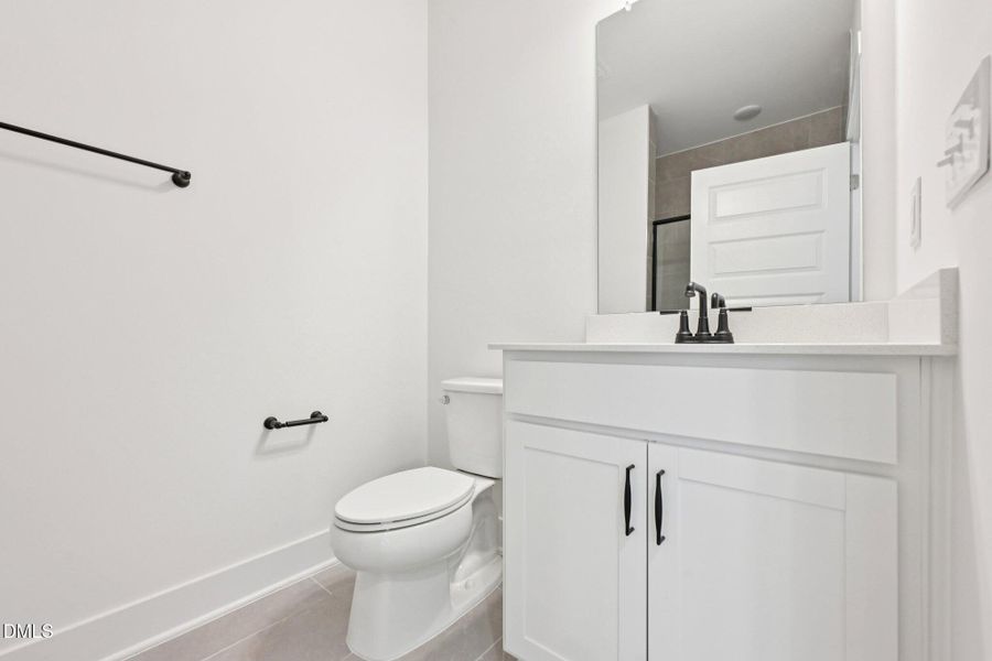39-web-or-mls-Dunzo Dr-S1203-039