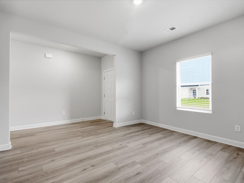 Spacious, unfurnished interior of a new home in Collier Ridge, Moore (Image 11). Spacious, unfurnished interior of a new home in Collier Ridge, Moore (Image 11).