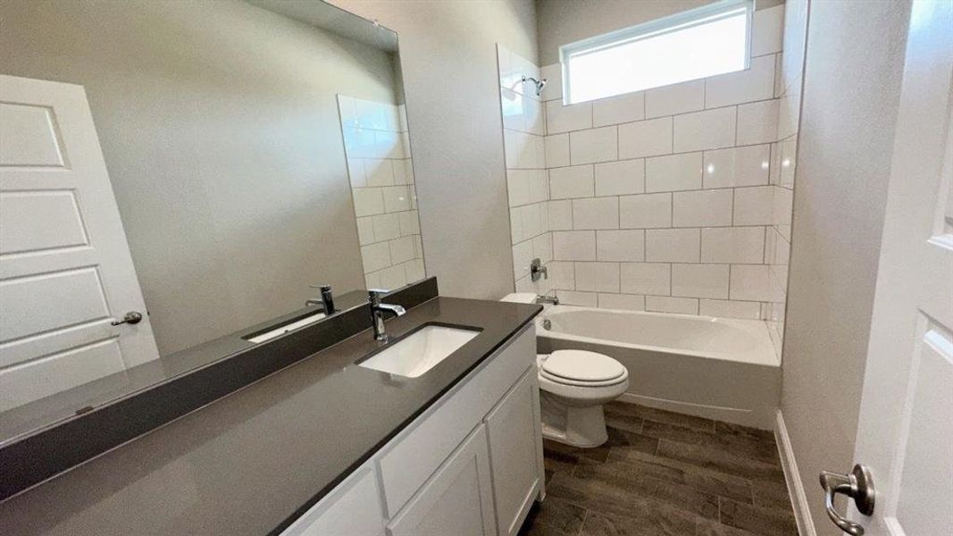 Furnished interior view inside a new home in Eagle Creek, Denton (Image 7). Furnished interior view inside a new home in Eagle Creek, Denton (Image 7).