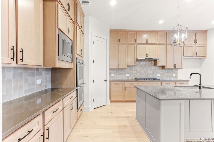 Furnished interior view inside a new home in Esperanza - 70', Boerne (Image 5).