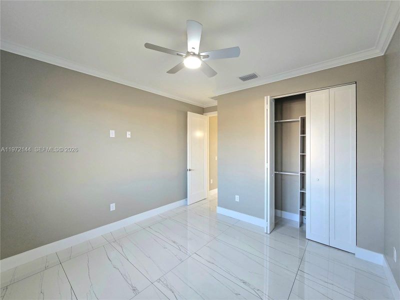 Spacious, unfurnished interior of a new home in , Lehigh Acres (Image 26).
