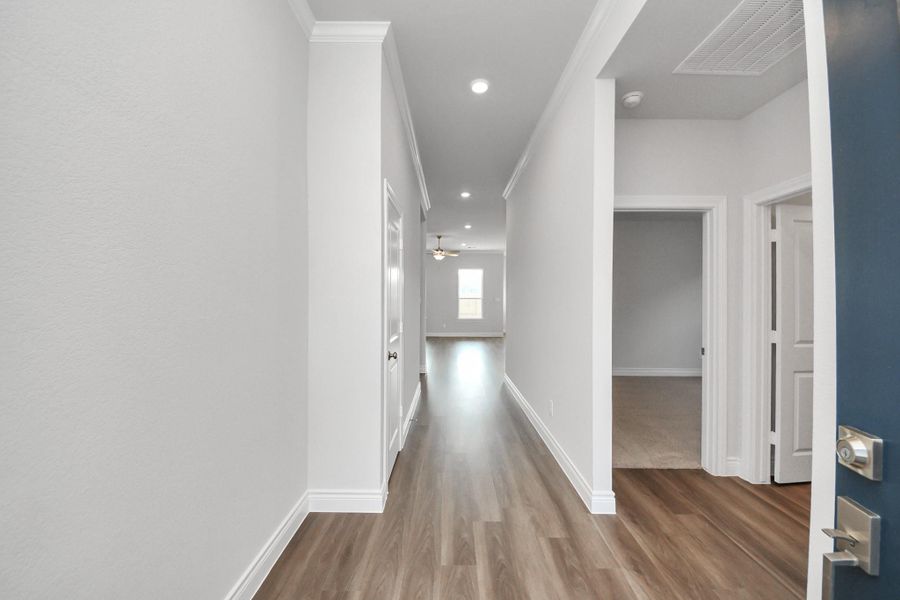 Spacious, unfurnished interior of a new home in Lexington Heights, Willis (Image 30). Spacious, unfurnished interior of a new home in Lexington Heights, Willis (Image 30).