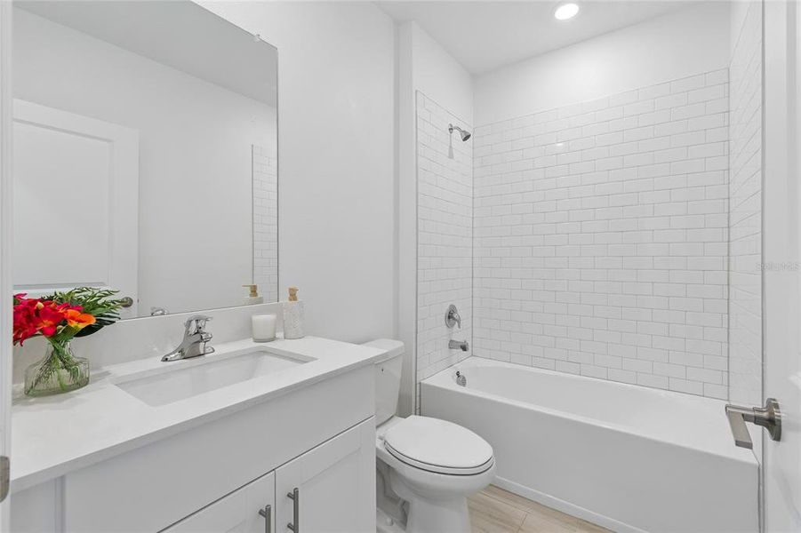 Furnished interior view inside a new home in , Land O' Lakes (Image 12).