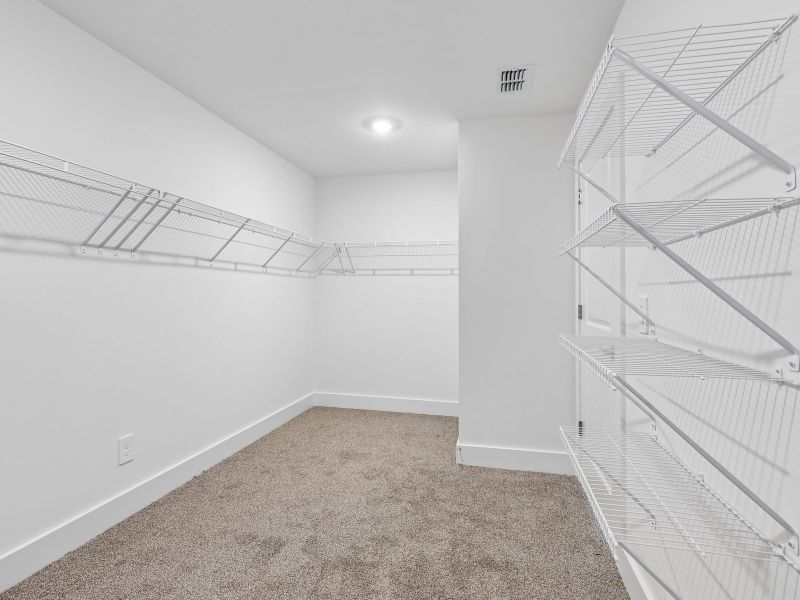 Spacious, unfurnished interior of a new home in Station Hill - Estate Series, Franklin (Image 24). Spacious, unfurnished interior of a new home in Station Hill - Estate Series, Franklin (Image 24).