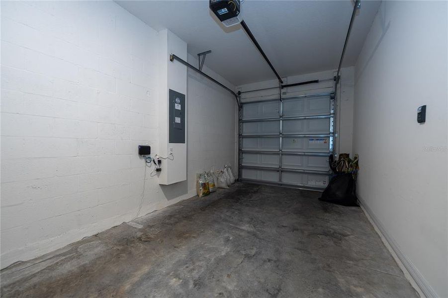 Spacious, unfurnished interior of a new home in , Wesley Chapel (Image 11). Spacious, unfurnished interior of a new home in , Wesley Chapel (Image 11).
