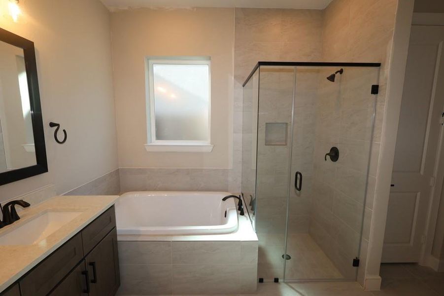 Furnished interior view inside a new home in ARTAVIA 45' Homesites, Conroe (Image 3). Furnished interior view inside a new home in ARTAVIA 45' Homesites, Conroe (Image 3).