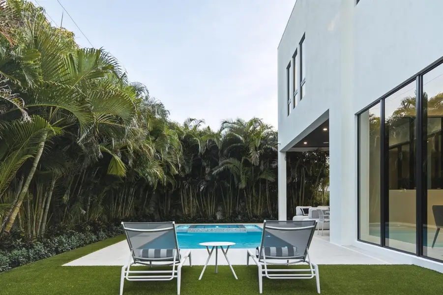 1300 NE 4th Ct Boca Raton FL 90