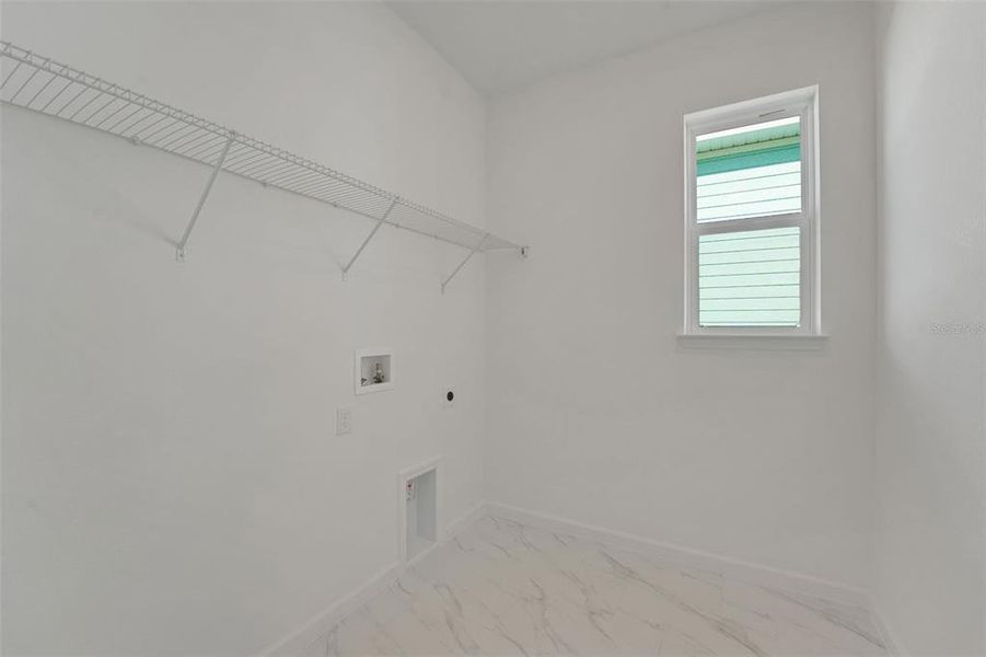 Spacious, unfurnished interior of a new home in Green Key Village, Lady Lake (Image 29).