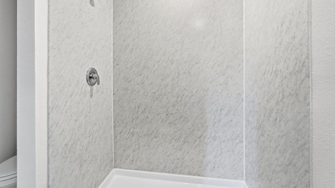 Representative interior finishes for a home built from the Barton by D.R. Horton in The Hills of Sherman, Sherman (Image 10).