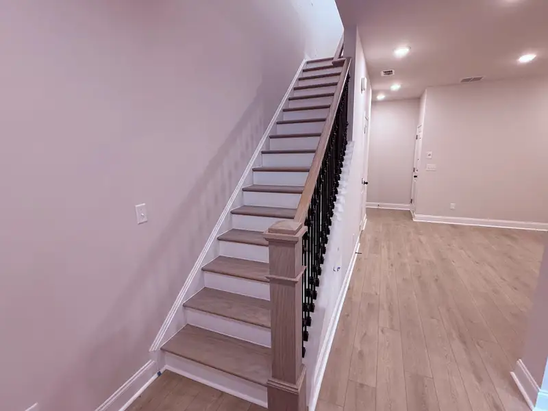 Spacious, unfurnished interior of a new home in Promenade at Clari Park, Murfreesboro (Image 10).