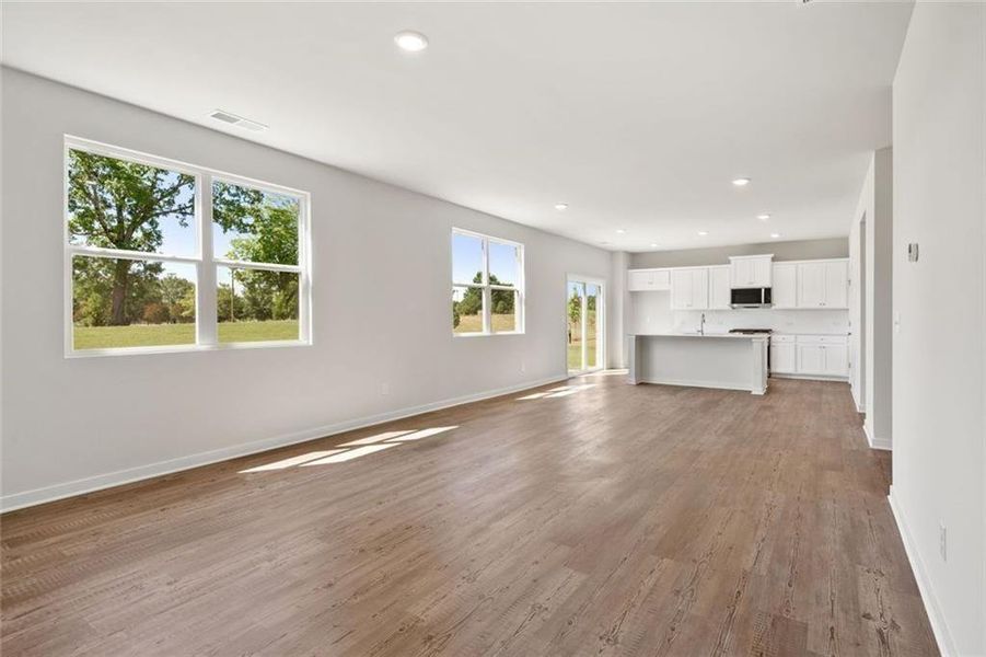 Spacious, unfurnished interior of a new home in Walker Grove, McDonough (Image 20). Spacious, unfurnished interior of a new home in Walker Grove, McDonough (Image 20).