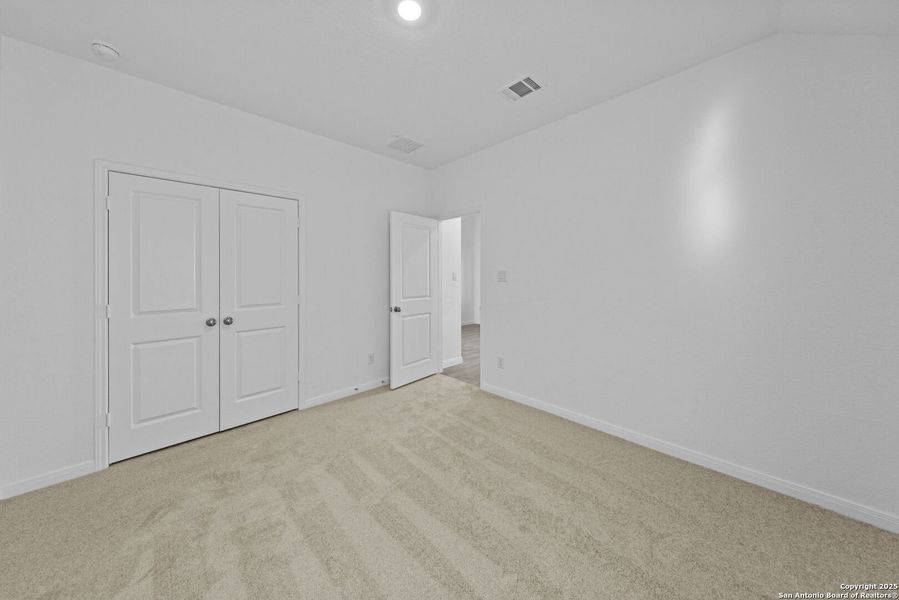 Spacious, unfurnished interior of a new home in Gatehouse: Brookstone II Collection, New Braunfels (Image 15). Spacious, unfurnished interior of a new home in Gatehouse: Brookstone II Collection, New Braunfels (Image 15).