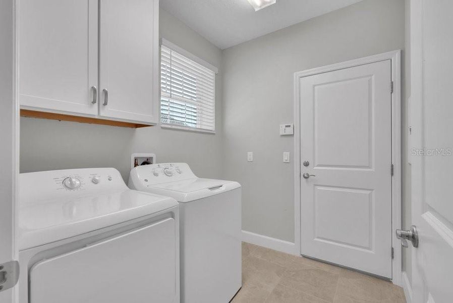 Furnished interior view inside a new home in Valencia Del Sol, Wimauma (Image 14). Furnished interior view inside a new home in Valencia Del Sol, Wimauma (Image 14).