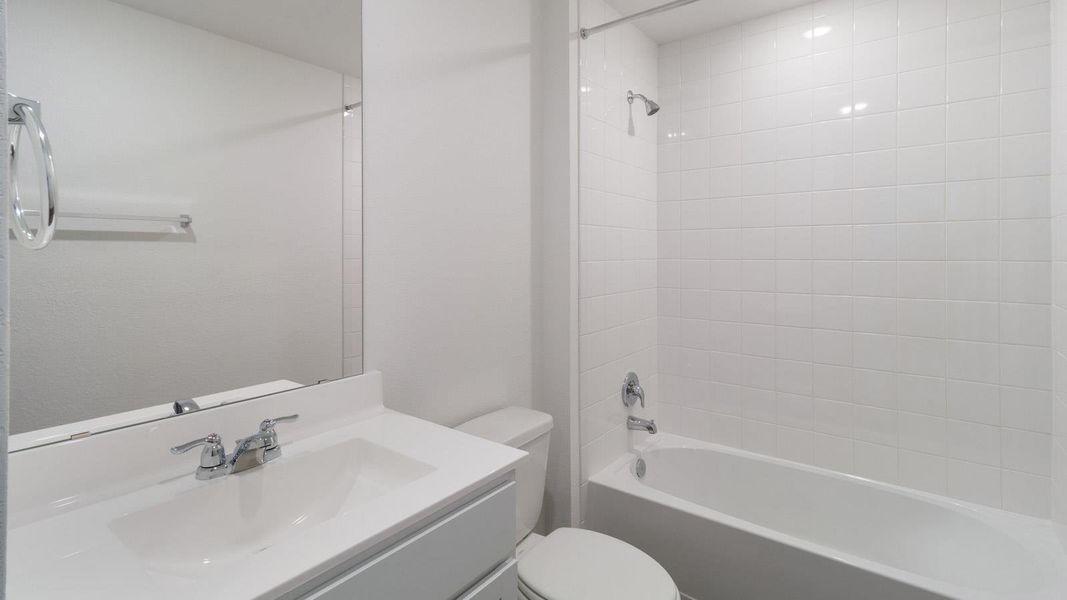 Furnished interior view inside a new home in Marigold, Kyle (Image 8).