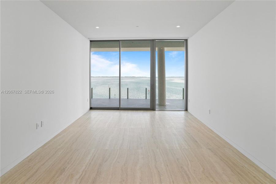 Spacious, unfurnished interior of a new home in , Miami (Image 30).