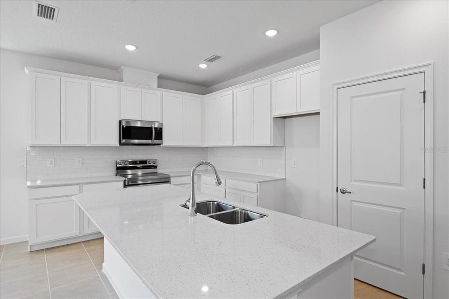 Furnished interior view inside a new home in , Venice (Image 4).