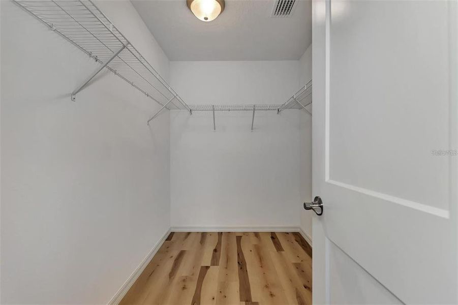 Spacious, unfurnished interior of a new home in , North Port (Image 16).