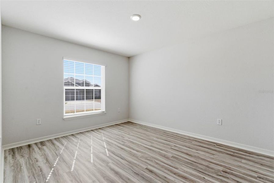 Spacious, unfurnished interior of a new home in , Davenport (Image 37).