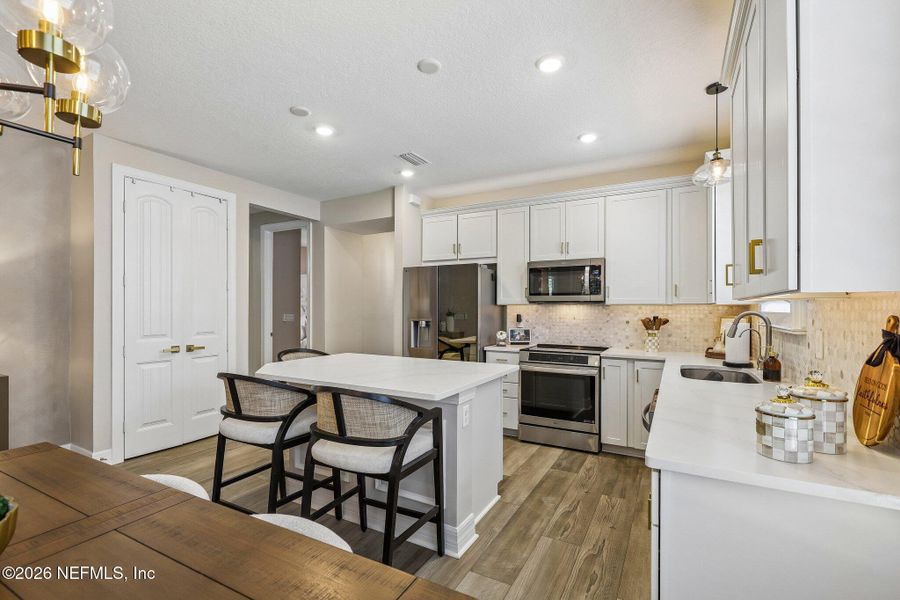 Furnished interior view inside a new home in Del Webb Nocatee, Ponte Vedra (Image 15).