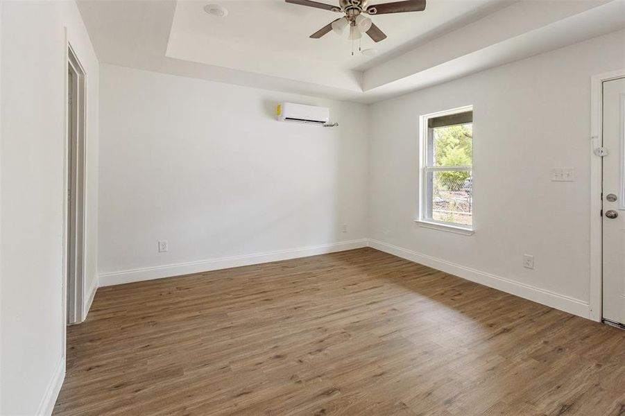 Spacious, unfurnished interior of a new home in , Mabank (Image 19). Spacious, unfurnished interior of a new home in , Mabank (Image 19).