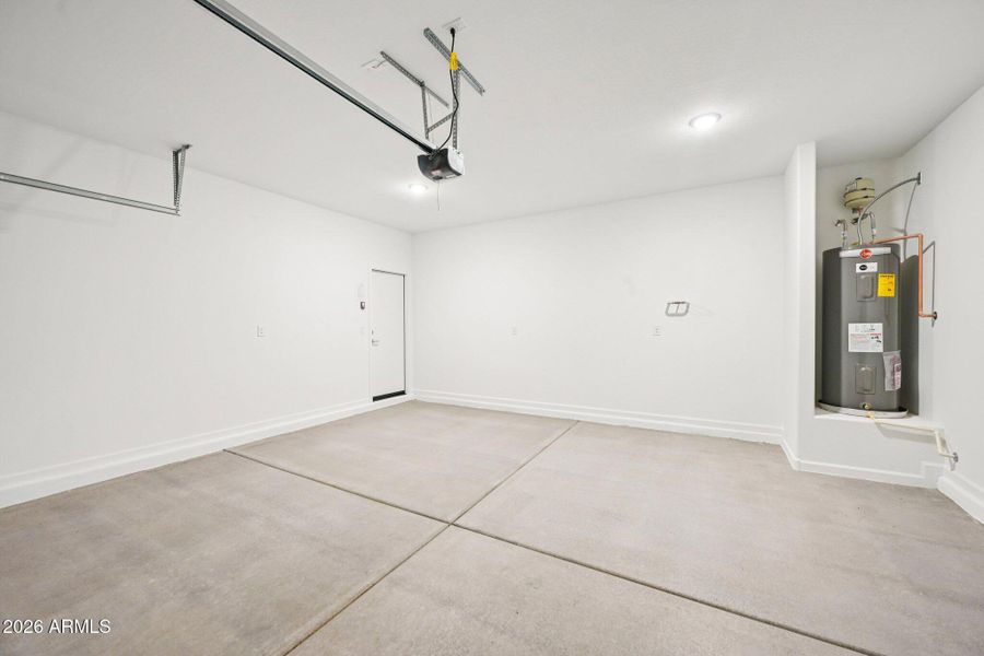 30-web-or-mls-La Senda Dr W-S1103-030