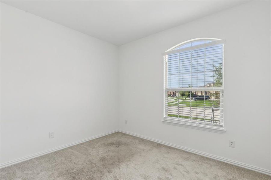 Spacious, unfurnished interior of a new home in Linden Hills: Classic Collection, Little Elm (Image 16). Spacious, unfurnished interior of a new home in Linden Hills: Classic Collection, Little Elm (Image 16).