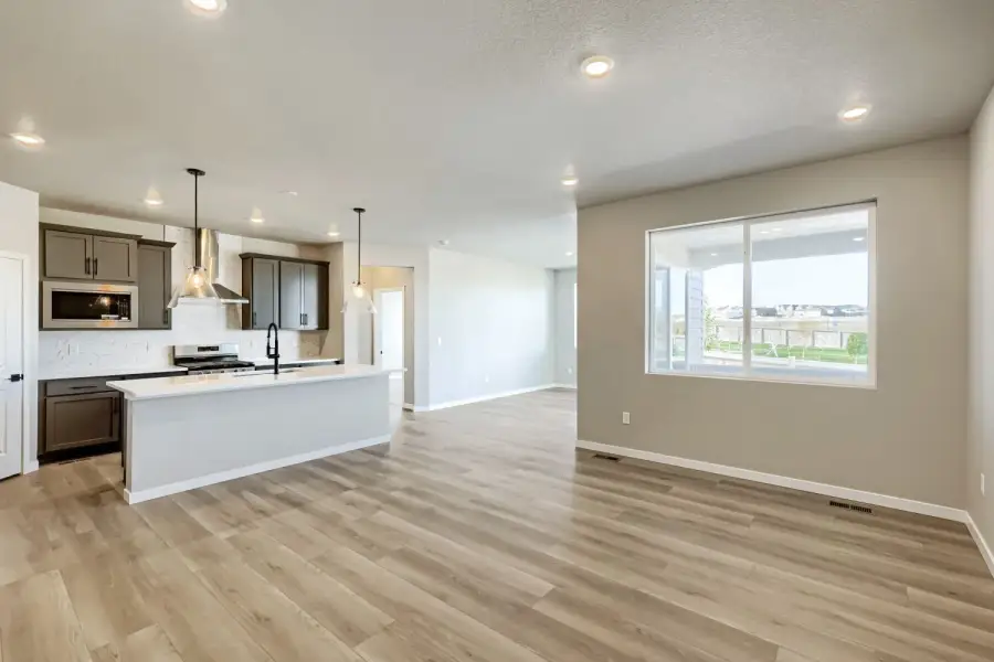 New Home in Parker, CO.  - Slide 5