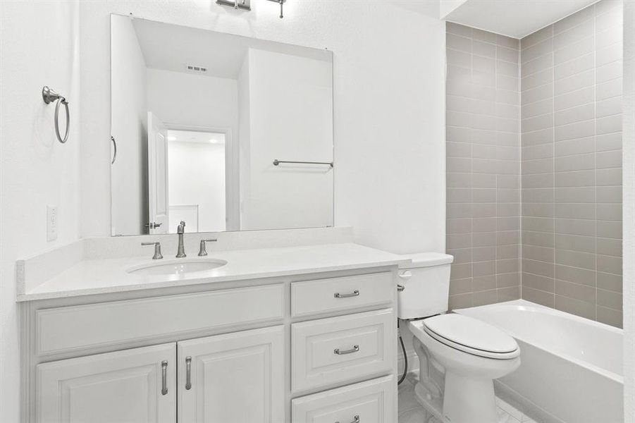 026-2880Enfield-TheColony-TX-75056-Bathroom3.jpg-SMALL