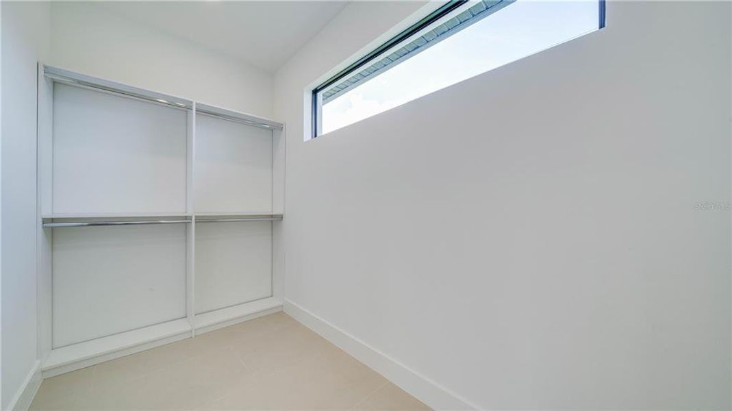 Spacious, unfurnished interior of a new home in , Lehigh Acres (Image 40).