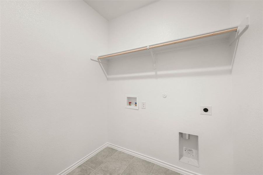 Spacious, unfurnished interior of a new home in Chisholm Hills, Cleburne (Image 20).