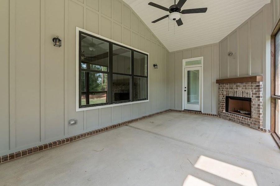 Exterior details and patio area of a home in , Carrollton (Image 28).