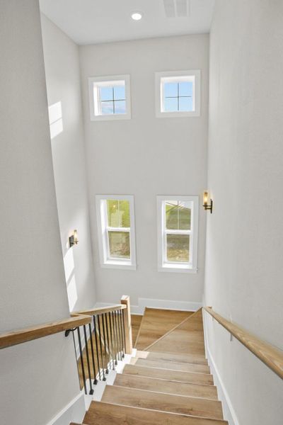 Spacious, unfurnished interior of a new home in , Galveston (Image 37).