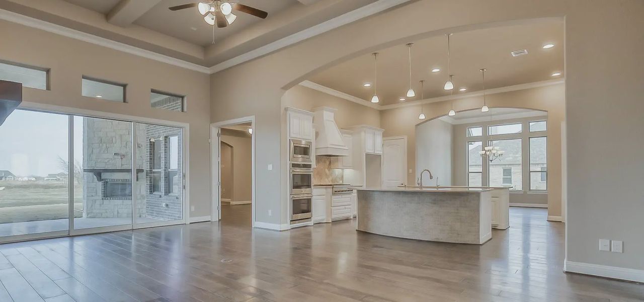 Representative furnished interior of a home built from the Loures by Chesmar Homes in Lakeway Estates, Waxahachie (Image 4). Representative furnished interior of a home built from the Loures by Chesmar Homes in Lakeway Estates, Waxahachie (Image 4).