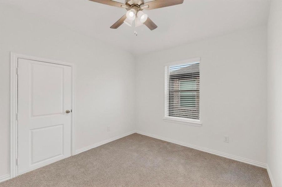 Spacious, unfurnished interior of a new home in Verandah, Royse City (Image 23).