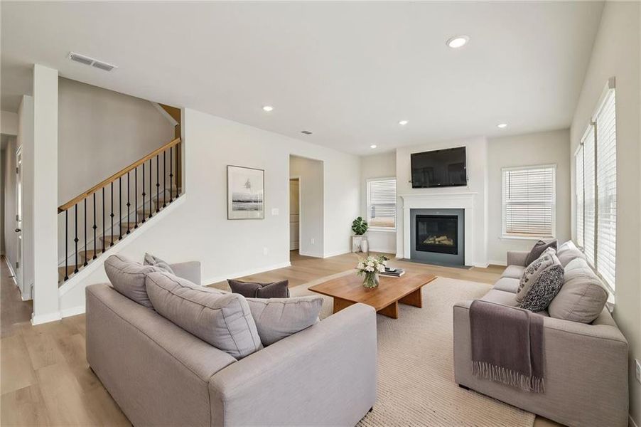 Furnished interior view inside a new home in Creekside at Oxford Park, Fairburn (Image 33). Furnished interior view inside a new home in Creekside at Oxford Park, Fairburn (Image 33).
